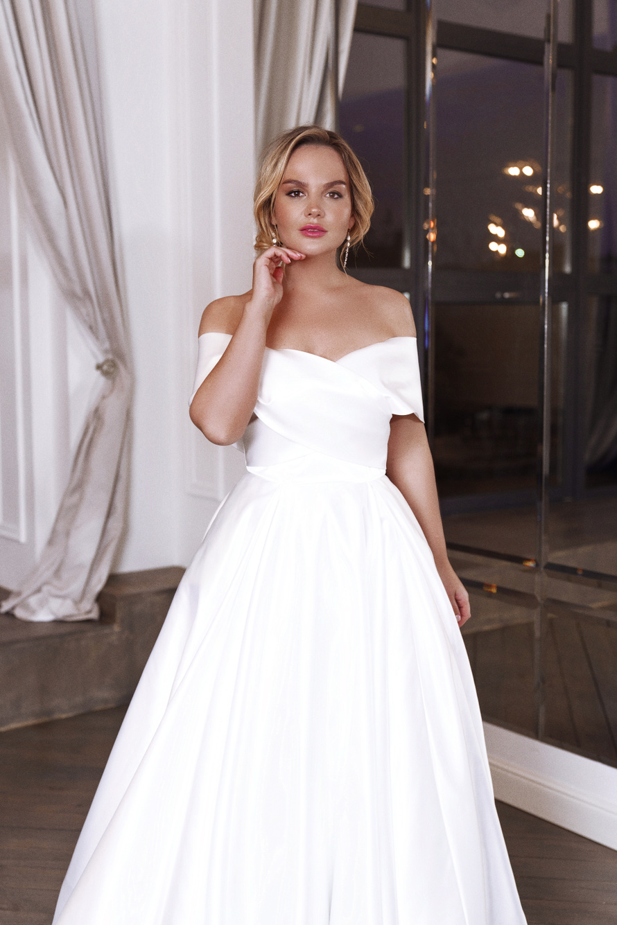 Свадебное платье «Ивон плюс сайз» Марта — купить в Краснодаре платье Ивон из коллекции 2019 года
