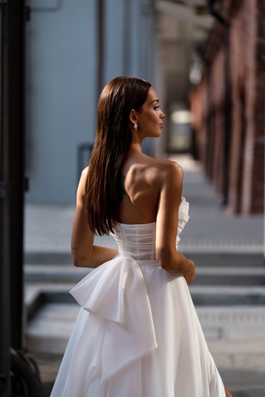 Купить свадебное платье «Селин» Сонеста из коллекции 2023 года в салоне «Мэри Трюфель»