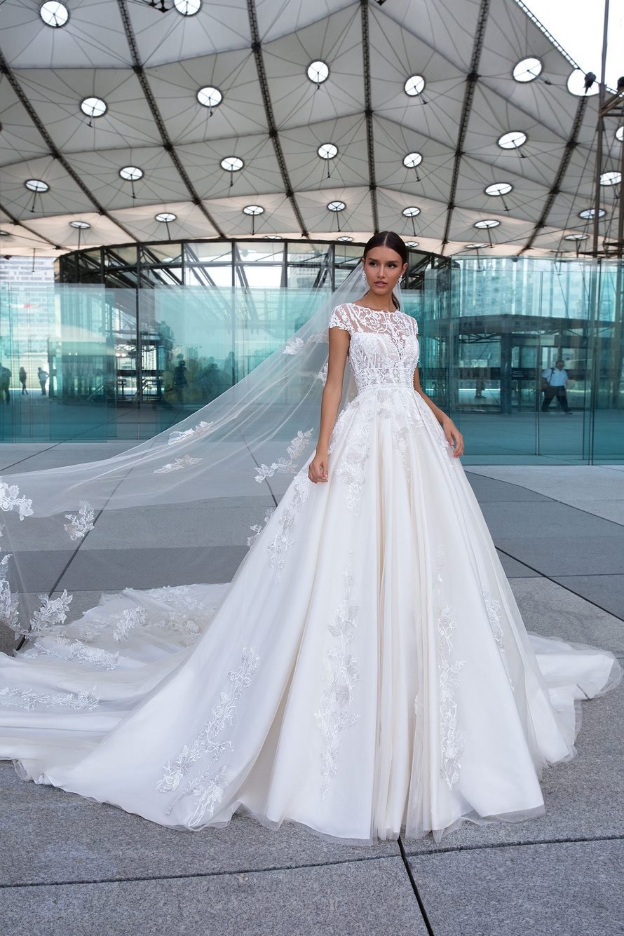 Свадебное платье «Динара» Кристал Дизайн из коллекции Париж 2019 фото, цена