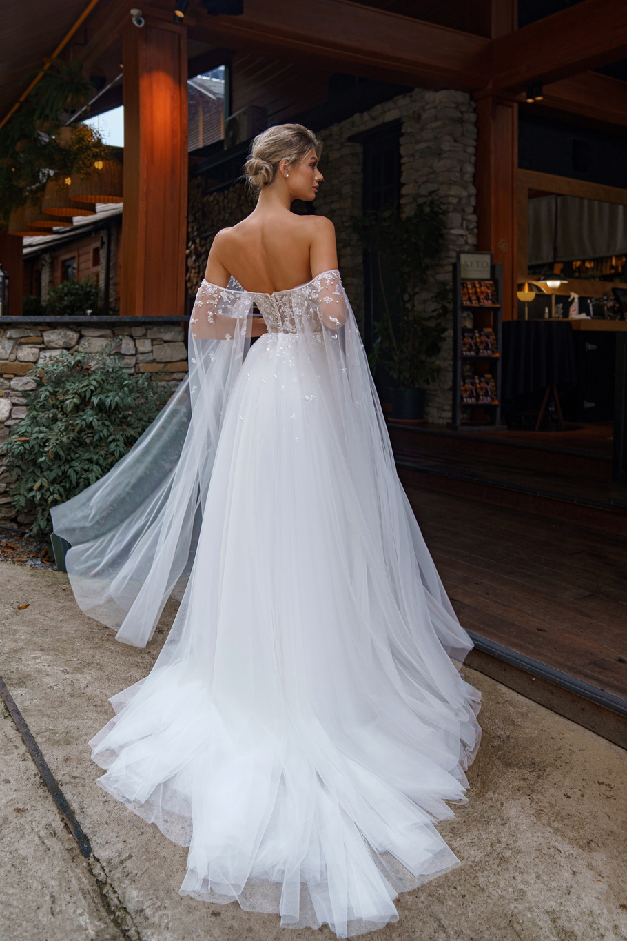 Купить свадебное платье «Кайс» Сонеста из коллекции 2022 года в салоне «Мэри Трюфель»