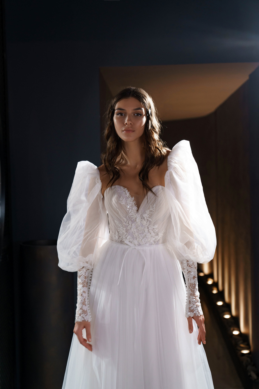 Купить свадебное платье «Ливия» Сониа Солей Эир из коллекции 2023 года в салоне «Мэри Трюфель»