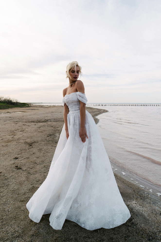 Купить свадебное платье «Моана» Наталья Романова из коллекции Блаш 2022 года в салоне «Мэри Трюфель»