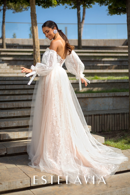 Свадебное платье Рэйлин Эстелавия — купить в Волгограде платье Рэйлин из коллекции "Зеркало души" 2021