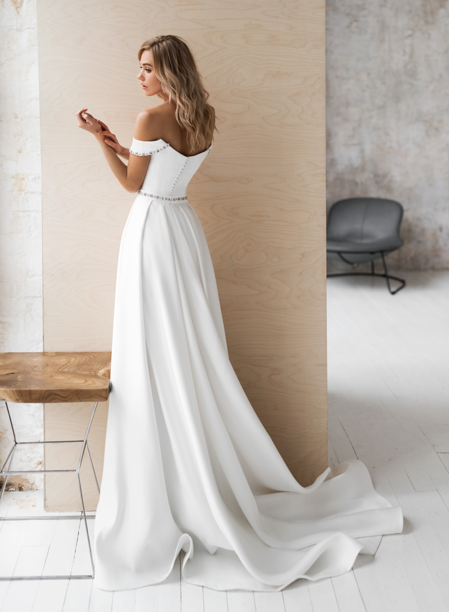 Купить свадебное платье «Фиби» Натальи Романовой из коллекции 2020 в салоне «Мэри Трюфель»