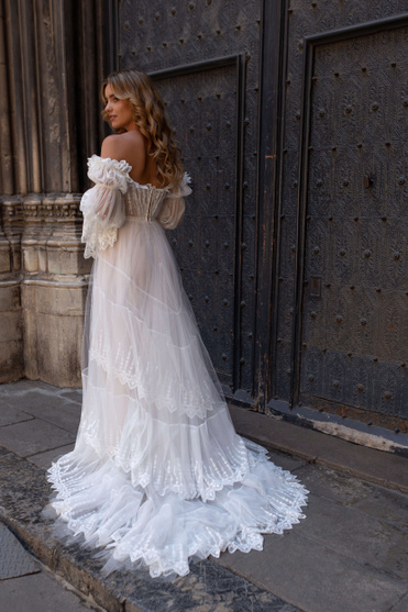 Купить свадебное платье «Ламела» Рара Авис из коллекции Дольче Вита 2023 года в салоне «Мэри Трюфель»