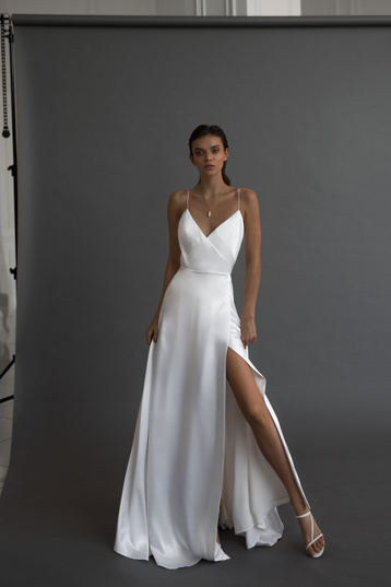 Свадебное платье «Ирен» Марта — купить в Москве платье Ирен из коллекции 2019 года