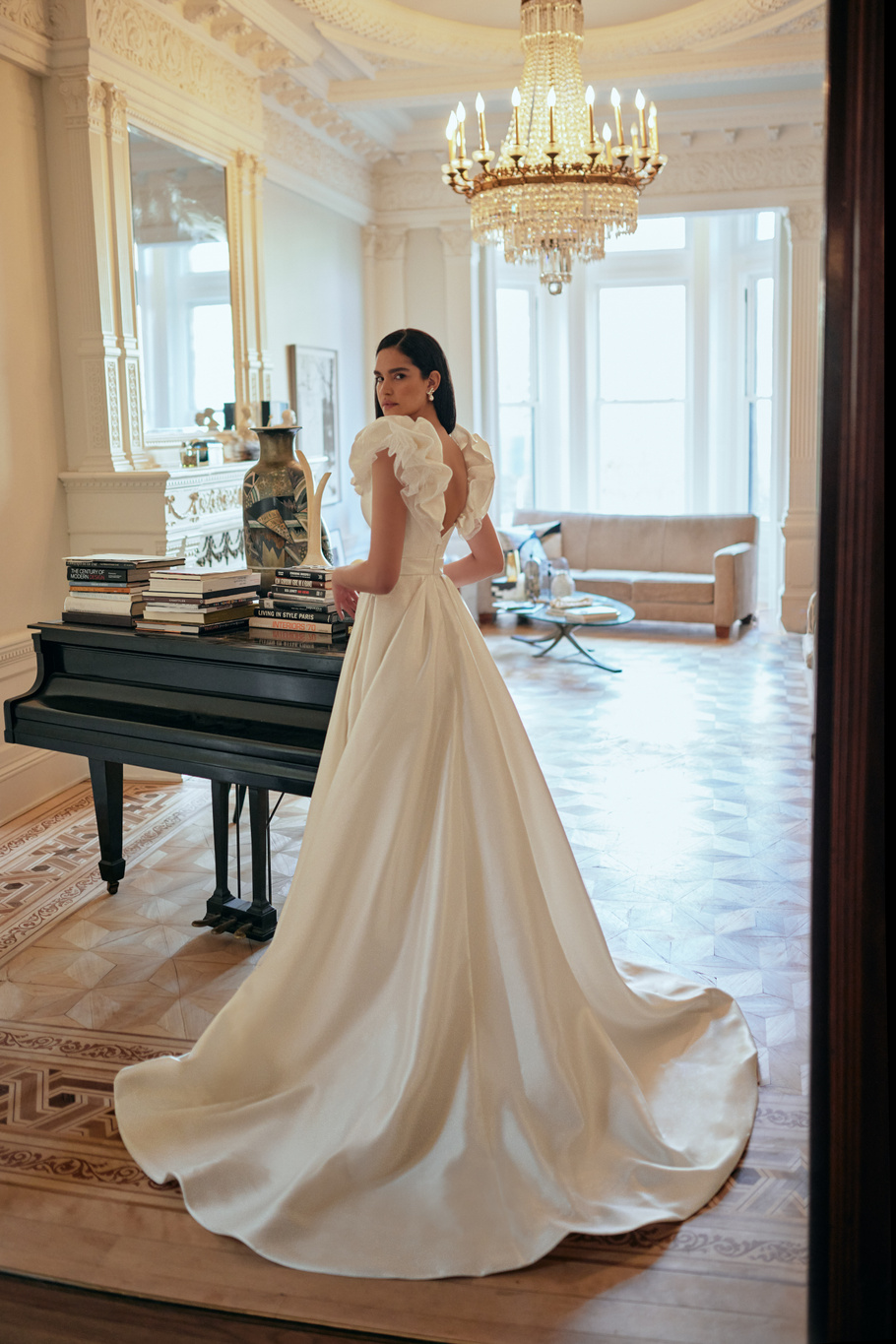 Купить свадебное платье «Беллини» Вона из коллекции Любовь в городе 2022 года в салоне «Мэри Трюфель»
