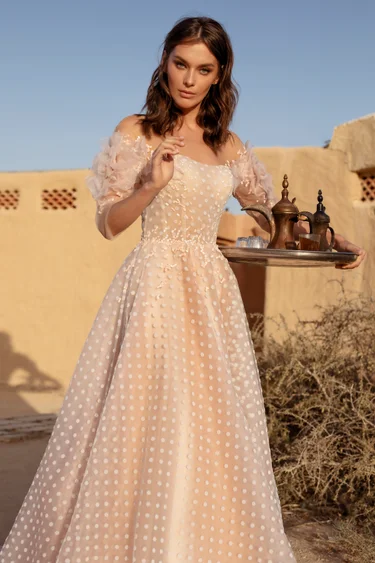 Купить свадебное платье «Эжения» Татьяны Каплун из коллекции «Десерт Пешн 2020» в салоне свадебных платьев Эжения