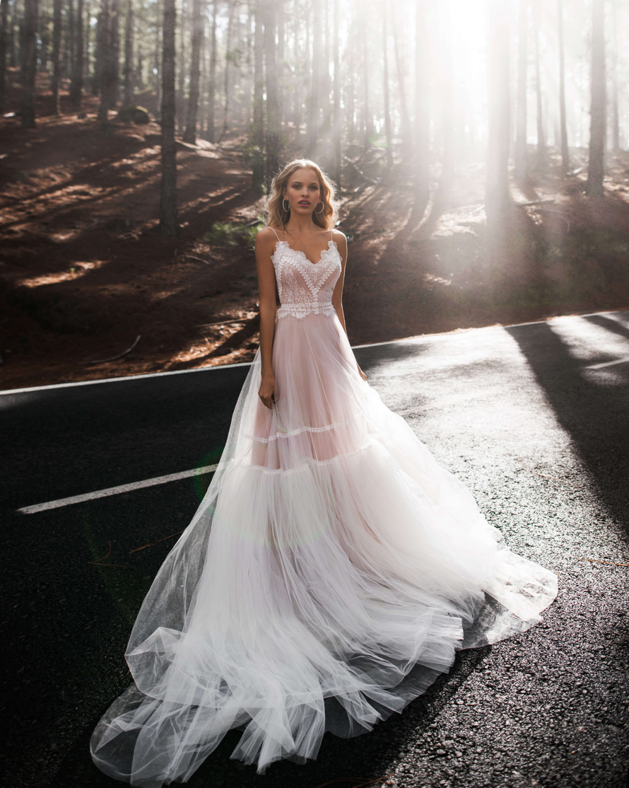 Купить свадебное платье «Лукиа» Бламмо Биамо из коллекции 2019 года в Воронеже