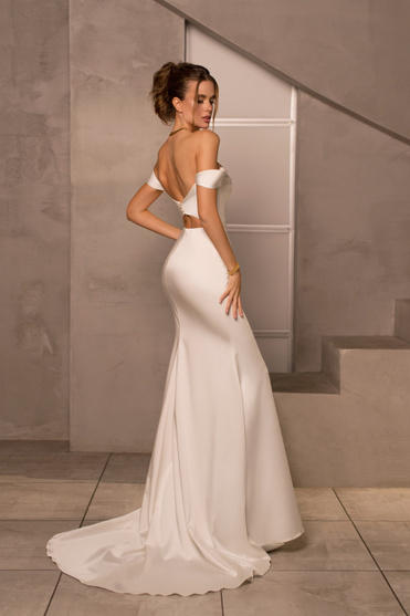 Купить свадебное платье «Фанрис» Мэрри Марк из коллекции Минимализм 2023 года в салоне «Мэри Трюфель»