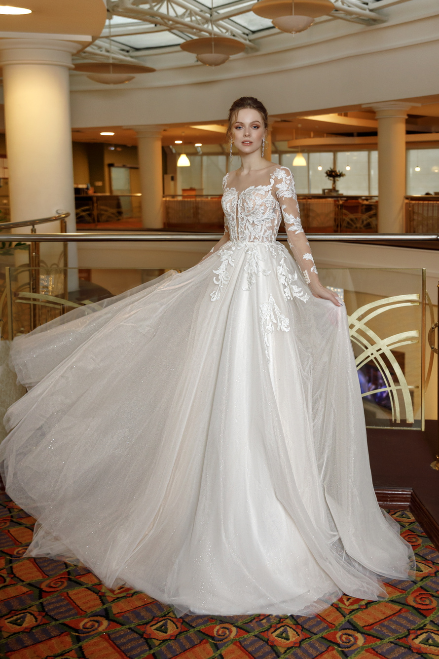Купить свадебное платье «Спосабелла» Олег Бабуров из коллекции 2021 года в салоне «Мэри Трюфель»