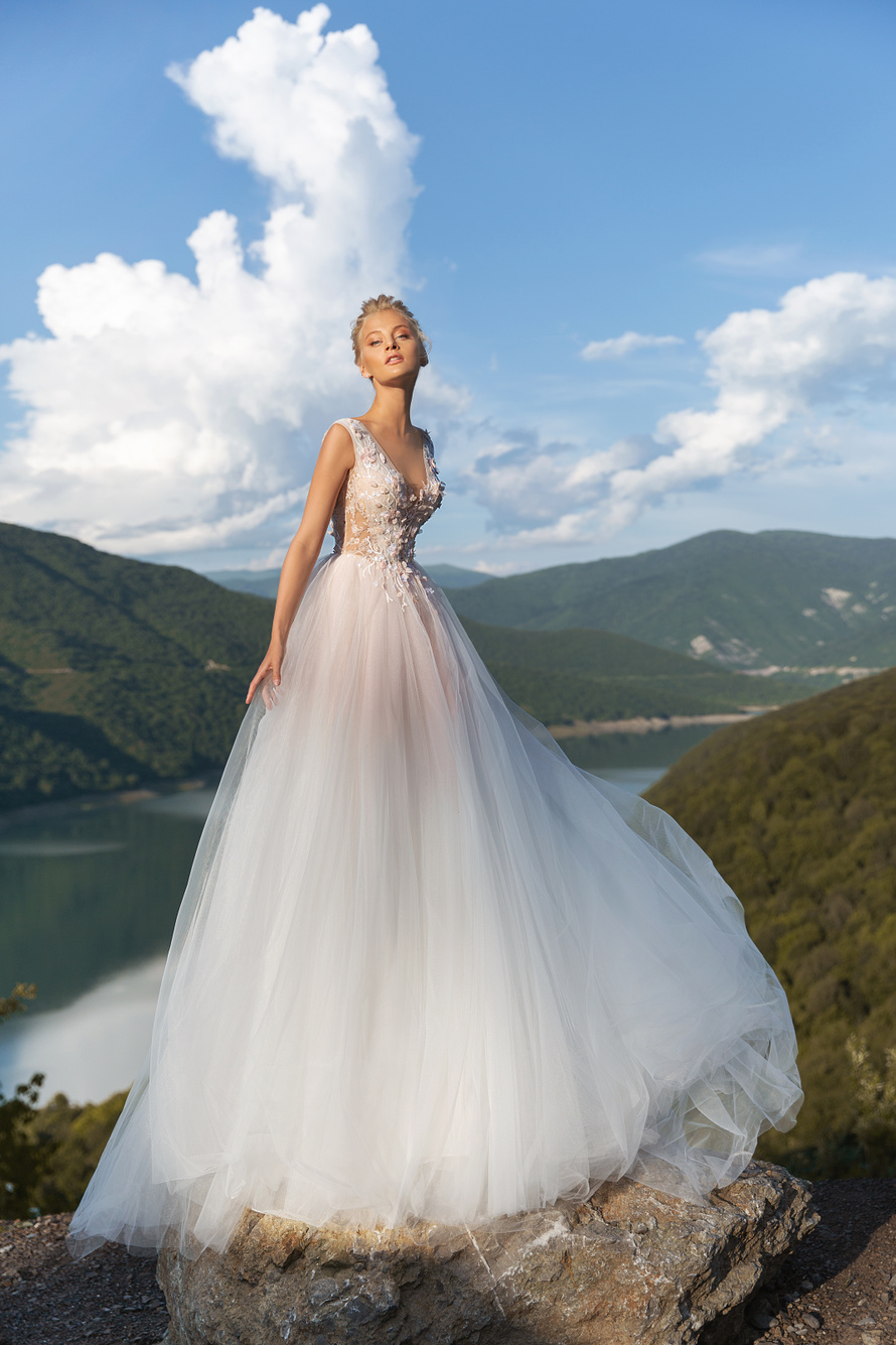 Свадебное платье «Сакура» Куклы — купить в Краснодаре платье Сакура из коллекции «Прекрасный день» 2020