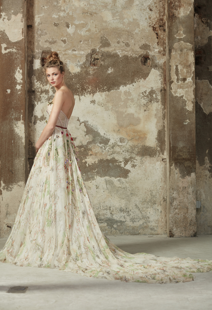 Купить свадебное платье «Лили» Рара Авис из коллекции Флорал Парадайз 2018 года в интернет-магазине «Мэри Трюфель»