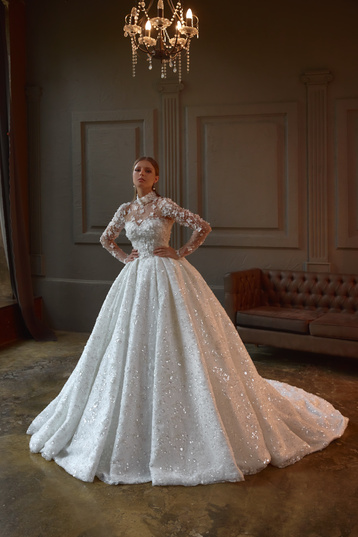 Купить свадебное платье «Долорес» Олег Бабуров из коллекции 2024 года в салоне «Мэри Трюфель»