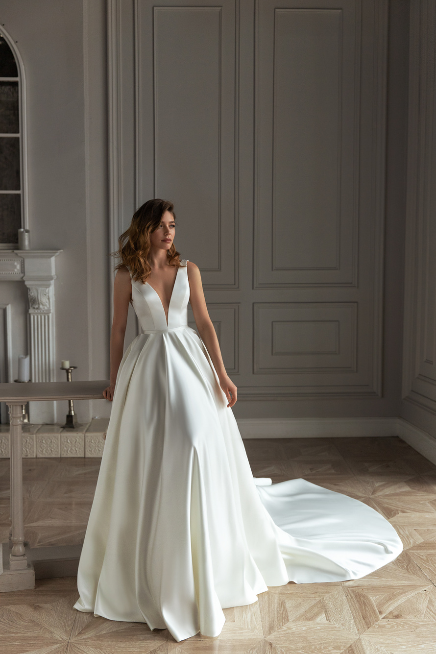 Купить свадебное платье «Эстель» Евы Лендел из коллекции 2021 в Санкт-Петербурге 