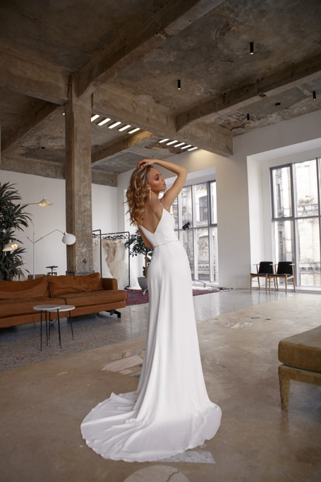 Купить свадебное платье «Нилда» Натальи Романовой из коллекции 2021 в салоне «Мэри Трюфель»