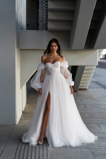 Buy wedding dress «Nicoletta» Sonesta from the collection of 2023 in the boutique “Mary Trufel”
