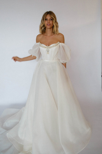 Купить свадебное платье Медея Бламмо Биамо из коллекции Свит Лайф 2022 года в салоне «Мэри Трюфель»